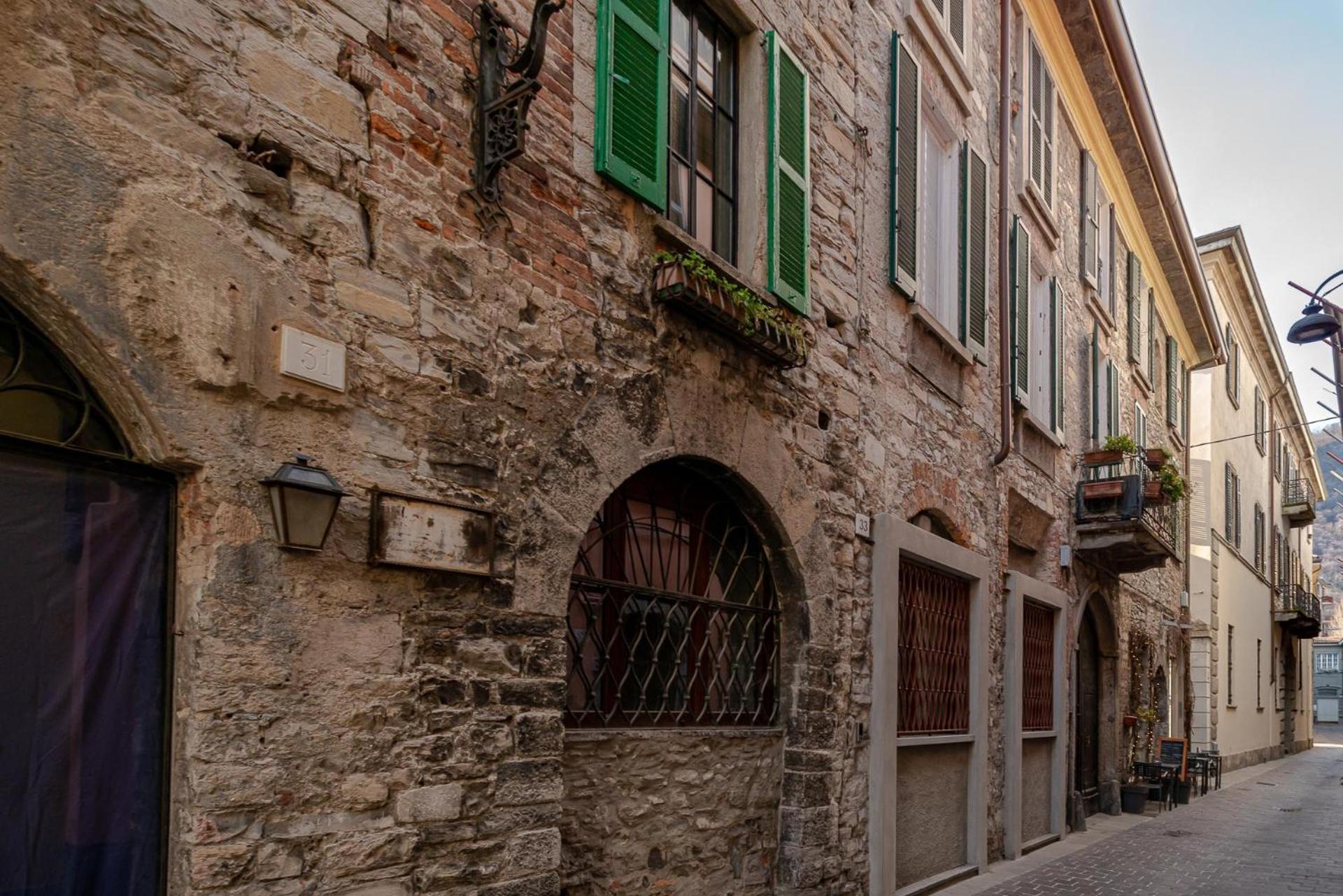 Appartamento Tivano In Centro Storico Como Exterior foto